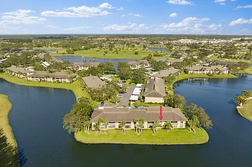 8 Plantation Dr #202 Photo 1
