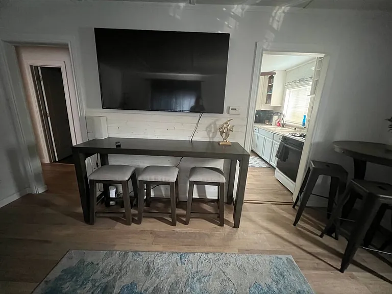 807 Concord Ln #807 — Photo 6