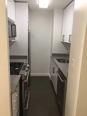 Rented by Manhattan Apartment Organization | media 44
