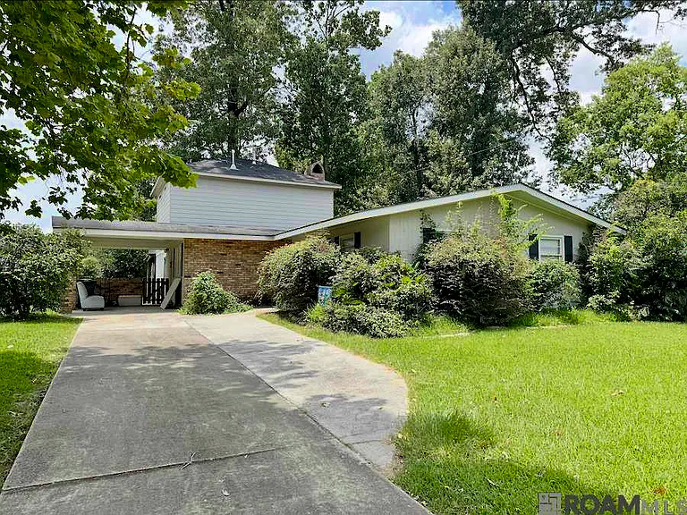 1822 Avondale Dr — Photo 1