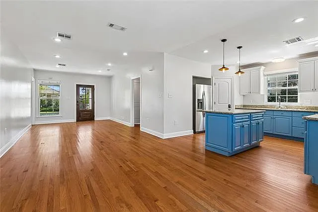 6500 Louis Xiv St — Photo 3