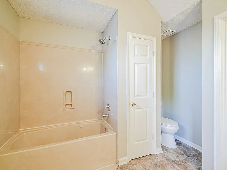 7117 Goodman Ridge Dr — Photo 11