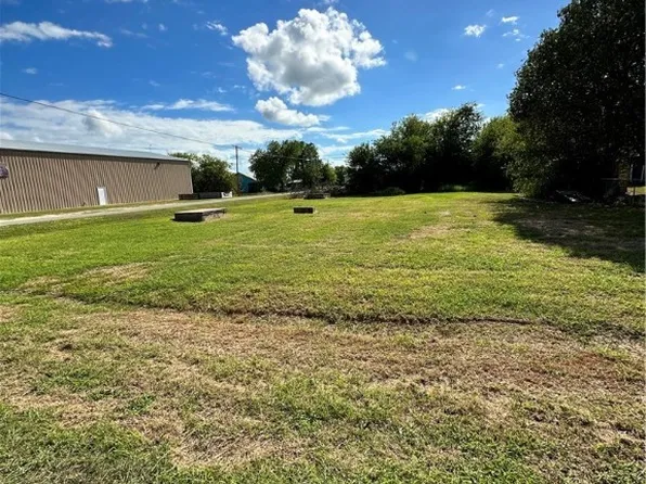 LOT 10 W Dallas Ave, Seadrift, TX 77983