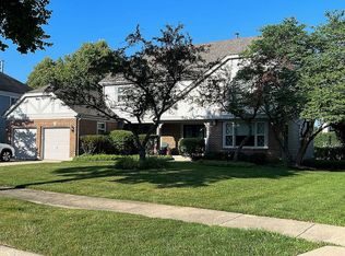 2920 Bayberry Dr, Buffalo Grove, IL 60089