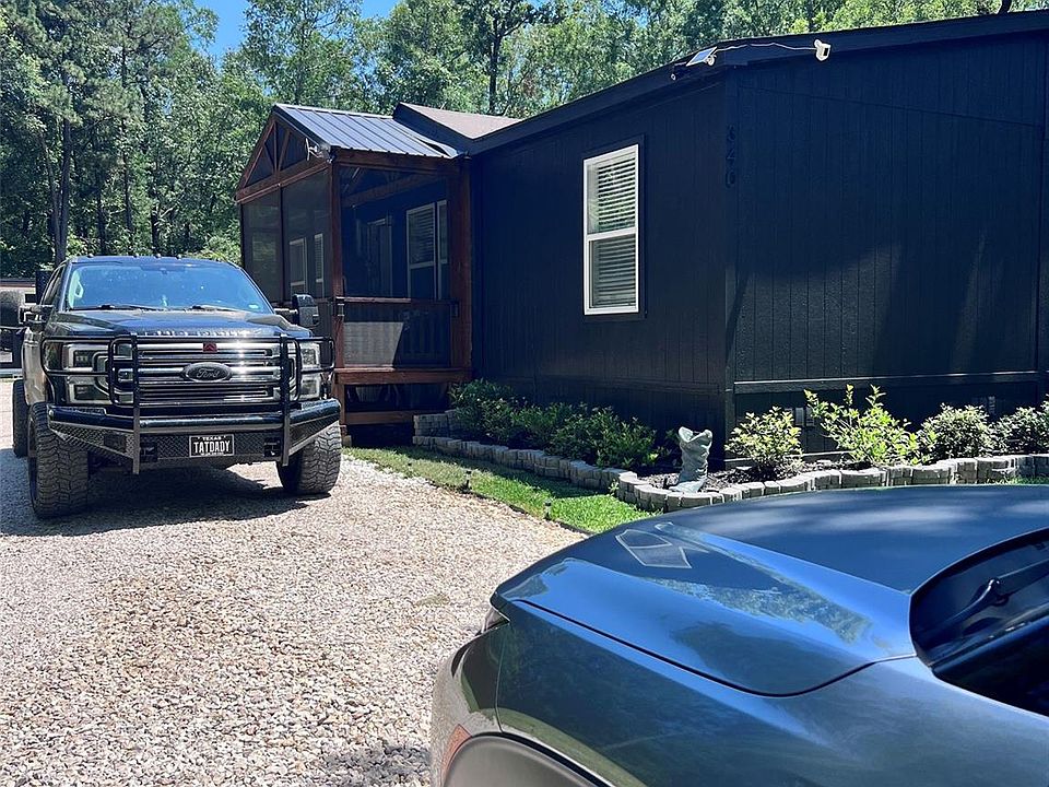 1st image of 340 Windwood Dr