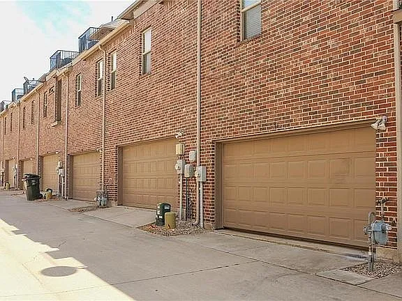 2825 Sheridan Dr — Photo 13