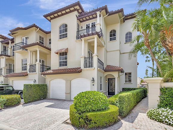2nd image of 1 Marina Gardens Drive