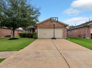8427 Garrett Green Ln, Richmond, TX 77407