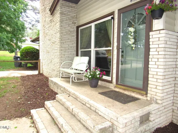 415 N Cheatham St, Franklinton, NC 27525
