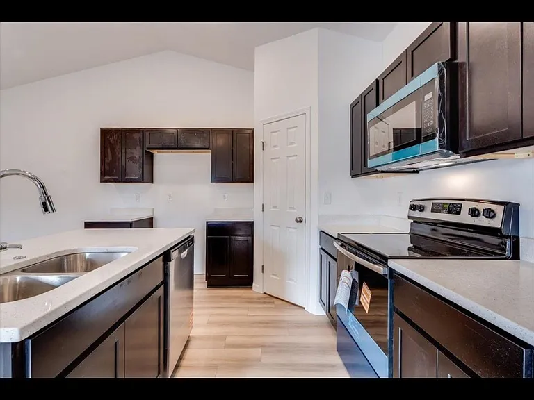 2403 S Wheatland St — Photo 5