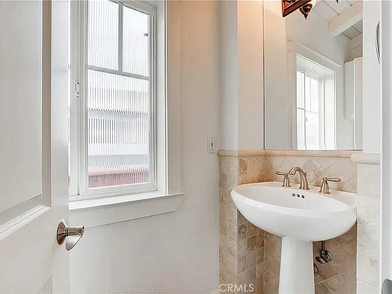 316 Highland Ave — Photo 35