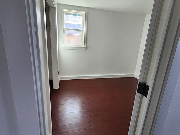 3rd image of 354 Sawyer St #A