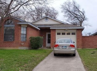 4705 Poppy Dr E, Fort Worth, TX 76137
