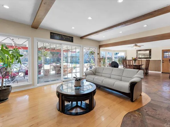 34 Center St, Chula Vista, CA 91910