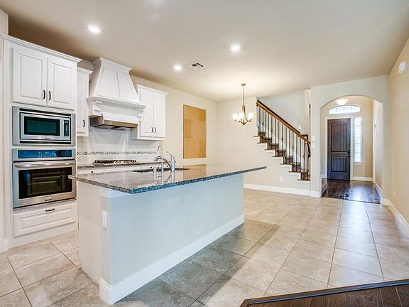 3rd image of 700 Ely Ct