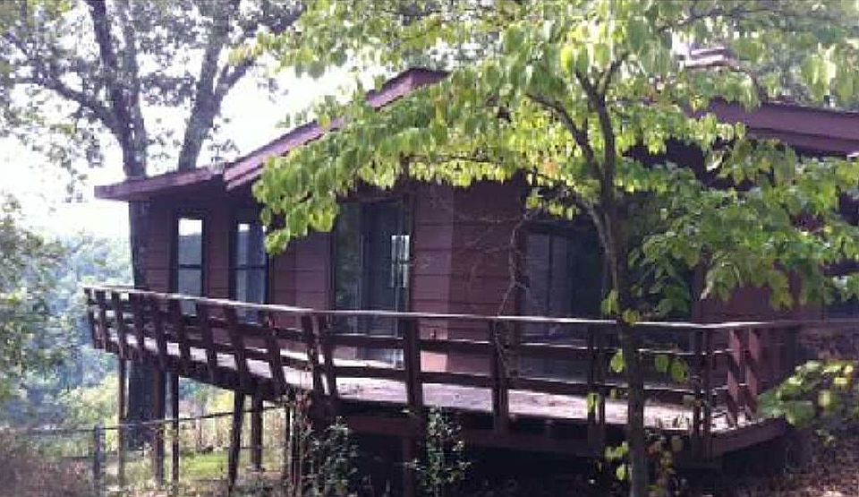 1st image of 8593 Spruce Dr