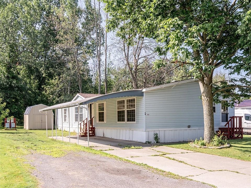 1st image of 38 Redwood Ave