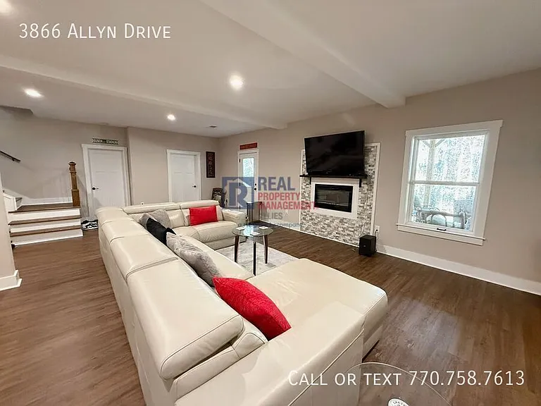 3866 Allyn Dr NW — Photo 20