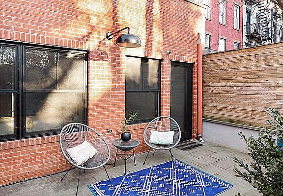 5th image of 252 Stuyvesant Ave #1