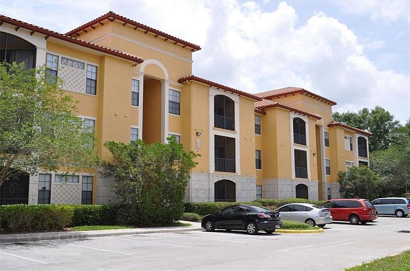 1st image of 6157 Metrowest Blvd Unit 208