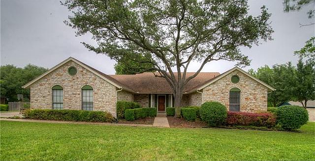 1st image of 74 Woodland Ln