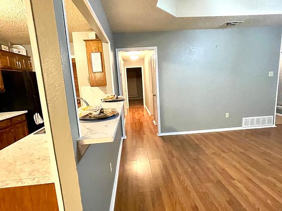 5th image of 5218 Wild Horse Ct #1