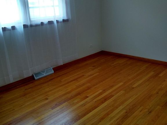 3rd image of 9801 N Grace Ave