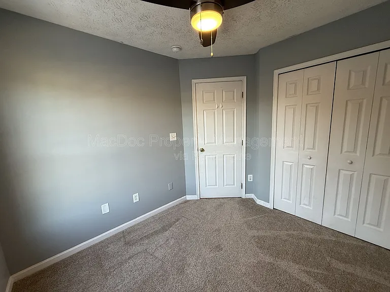 10500 Boxmeer Ct — Photo 17