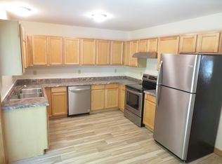 26 Rosewood Dr APT 4, Glenburn, ME 04401