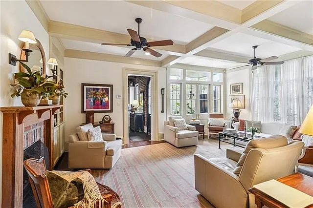 1404 Prytania St #E1 — Photo 8
