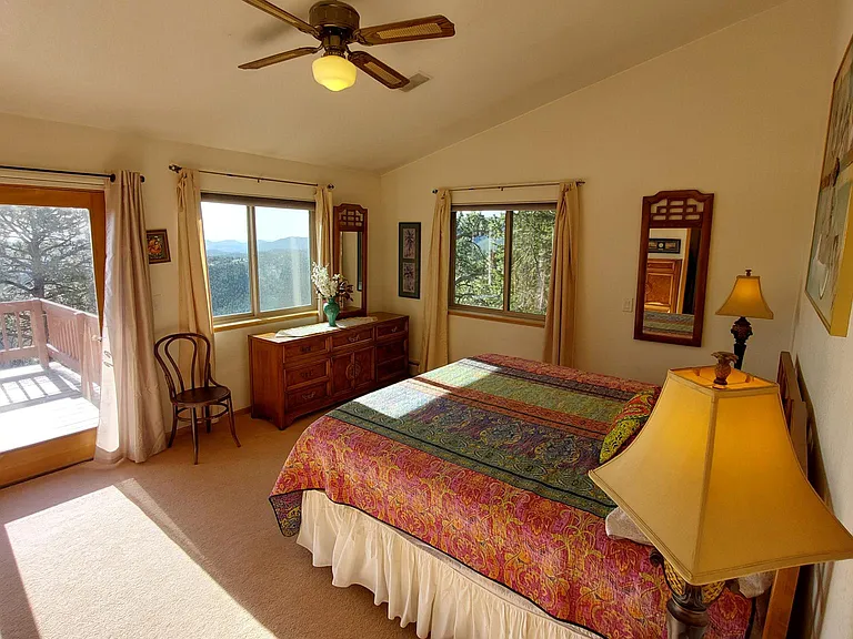 1096 Aspen Dr — Photo 8