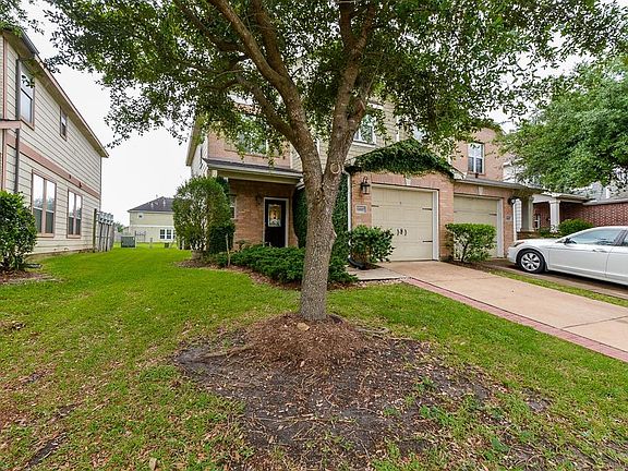 3rd image of 13027 Lawsons Creek Ln