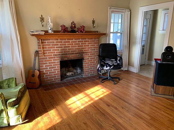 5th image of 2138 Eastern Ave SE