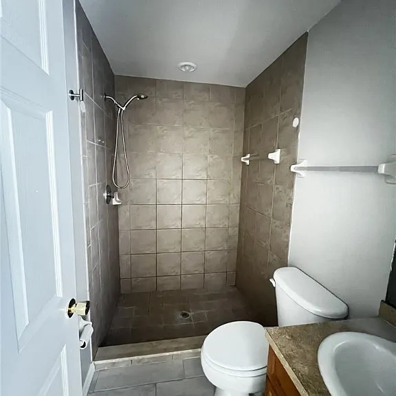 1019 SE 11th St #2 — Photo 7