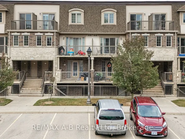 242 Rachel Cres #H, Kitchener, ON N2R 0E1