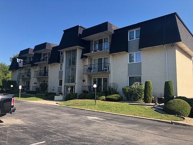 1st image of 18531 Wentworth Ave Unit 2B