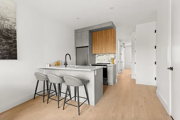 Sold by Nest Seekers International | media 8