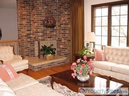 5th image of 128 Chaparral Dr