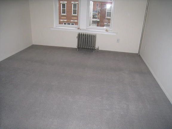 5th image of 2515 34th St APT 2F