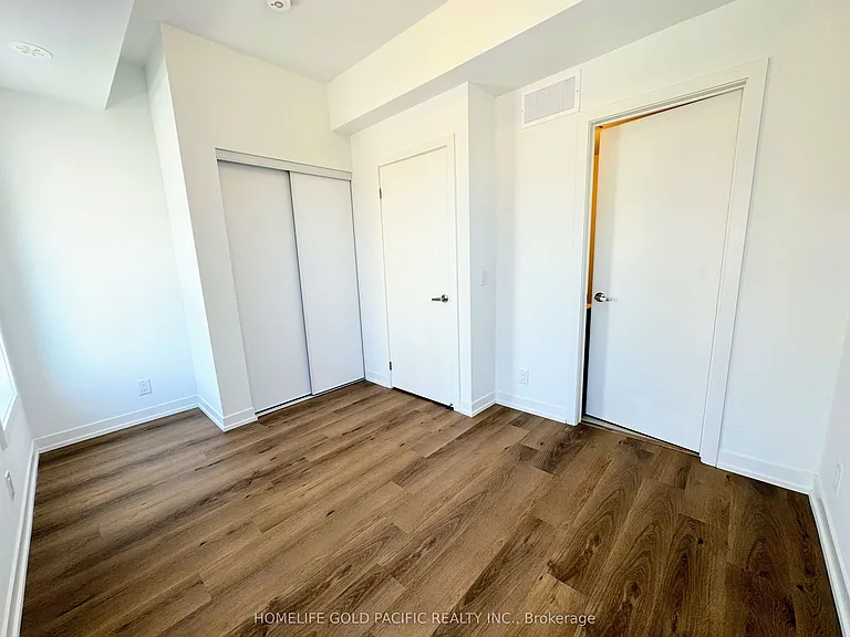 5 Spruce Pines Cres — Photo 19