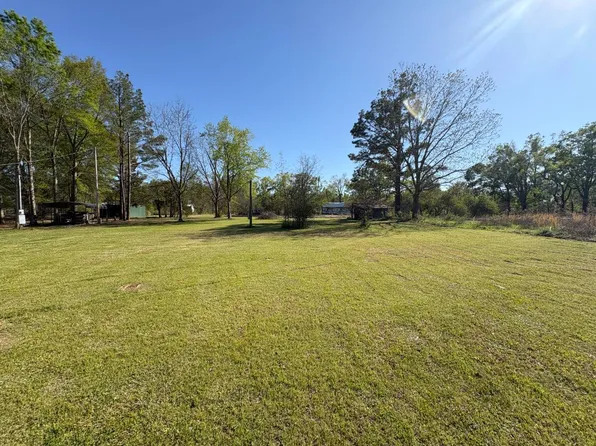21 Smart Dr, Columbia, LA 71418