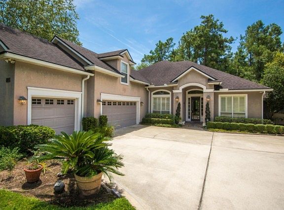 3rd image of 125 Woodlands Creek Dr