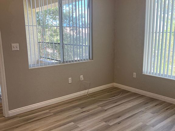4th image of 7127 S Durango Dr Unit 307