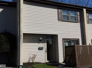 7 Hunters Way, Hatboro, PA 19040