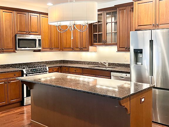 5th image of 3944 Miami Rd Unit 107