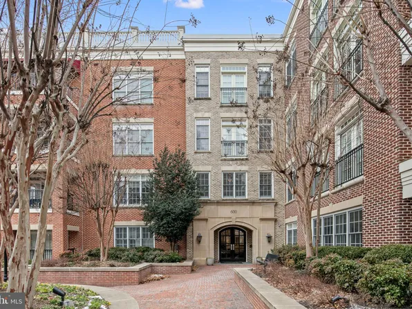 600 2nd St APT 205, Alexandria, VA 22314