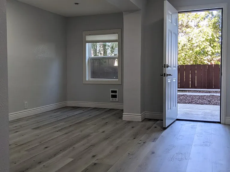 1480 Waller St #10 — Photo 2
