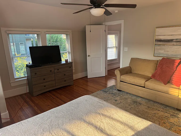 309 Court Ave — Photo 25