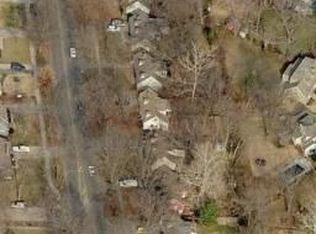 7251 Roe Ave, Prairie Village, KS 66208