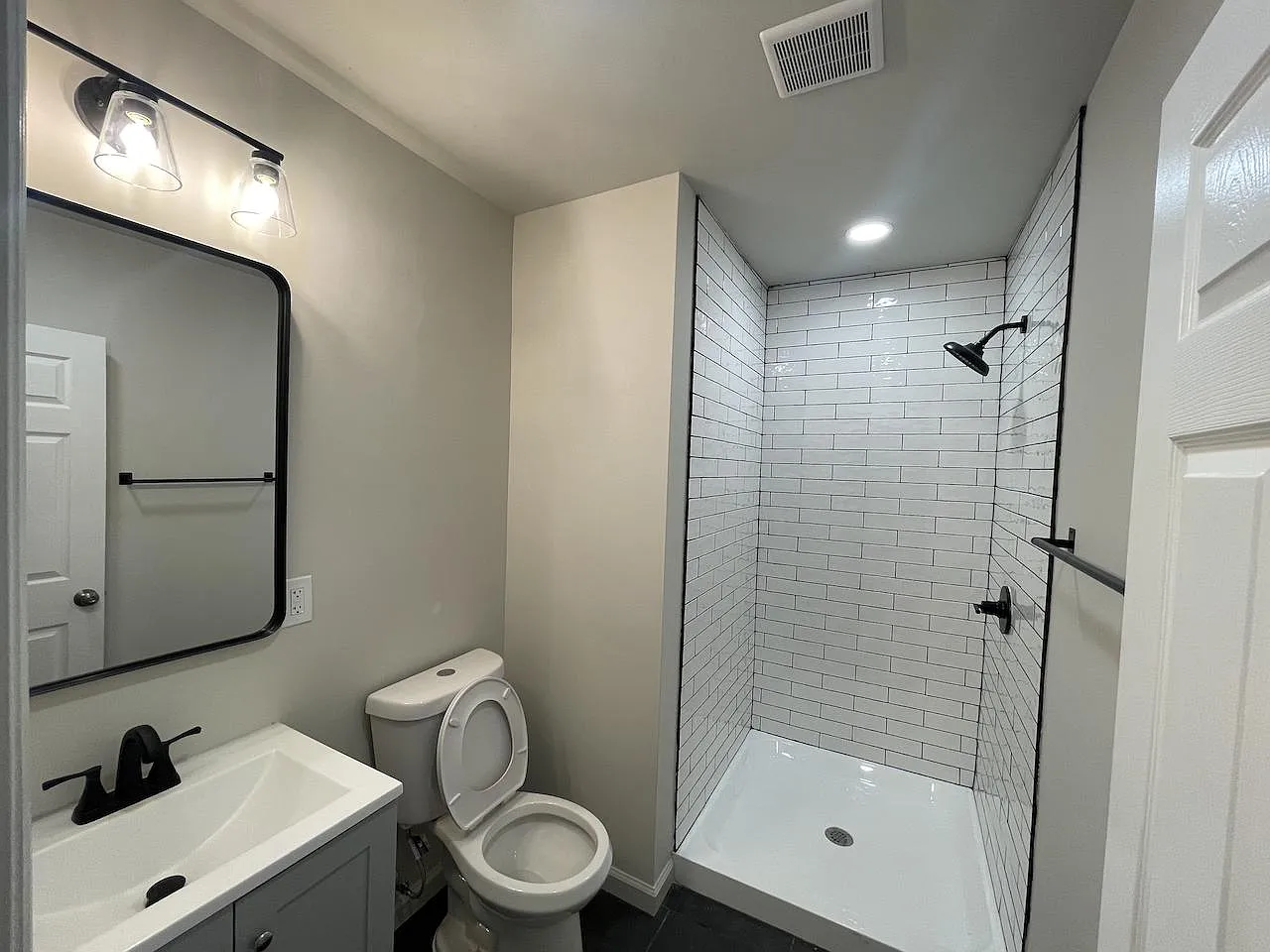 4 bed, 1446 sqft, $2,500 — Photo 3